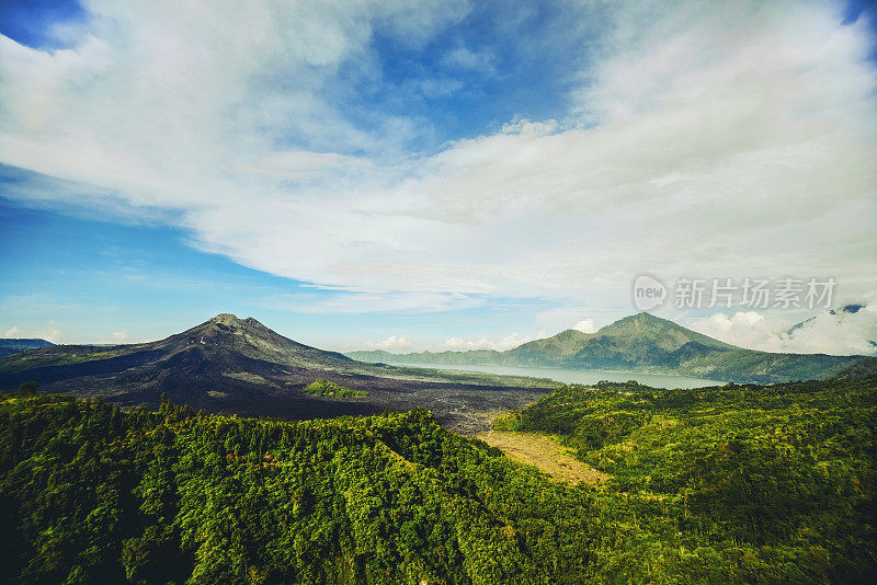 巴厘岛Gunung Batur火山的美丽全景